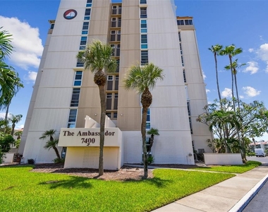 7400 Sun Island Drive S - Photo Thumbnail 2