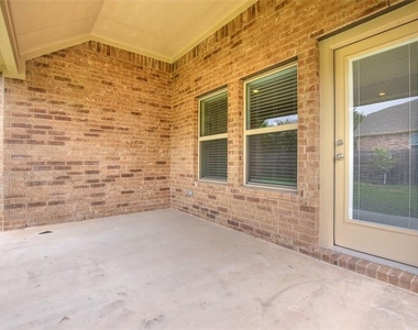 2005 Southcreek Dr - Photo Thumbnail 34
