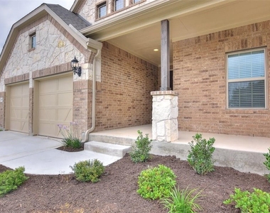 2005 Southcreek Dr - Photo Thumbnail 4