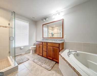 22489 Naugatuck Square - Photo Thumbnail 22