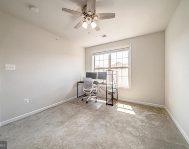 22489 Naugatuck Square - Photo Thumbnail 25