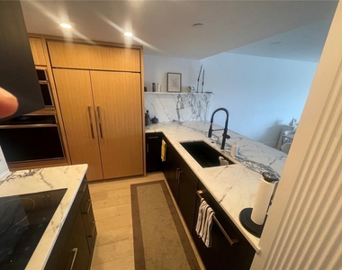 2 Adalia Avenue - Photo Thumbnail 2