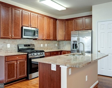 25332 Whippoorwill Terrace - Photo Thumbnail 11