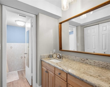 450 Treasure Island Causeway - Photo Thumbnail 17