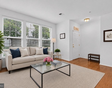 43081 Zander Terrace - Photo Thumbnail 7