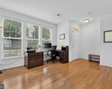 43081 Zander Terrace - Photo Thumbnail 9