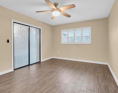 3203 Charter Club Drive - Photo Thumbnail 22