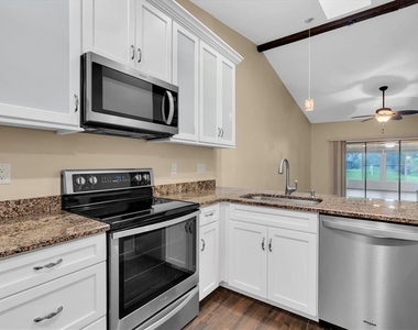 3203 Charter Club Drive - Photo Thumbnail 14