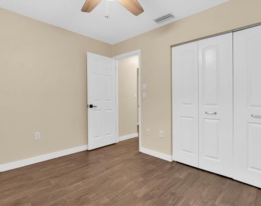 3203 Charter Club Drive - Photo Thumbnail 27