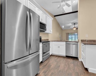 3203 Charter Club Drive - Photo Thumbnail 13