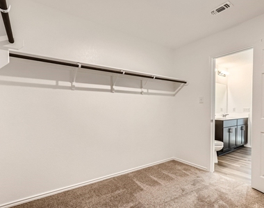 1608 Holly Lake Dr - Photo Thumbnail 24