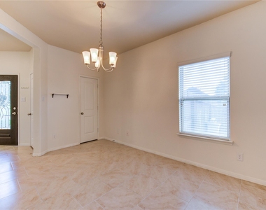 734 Mill Spring Court - Photo Thumbnail 9
