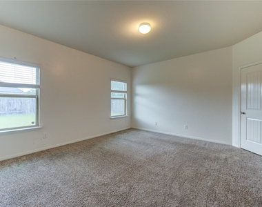 734 Mill Spring Court - Photo Thumbnail 35