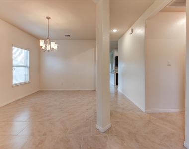 734 Mill Spring Court - Photo Thumbnail 12