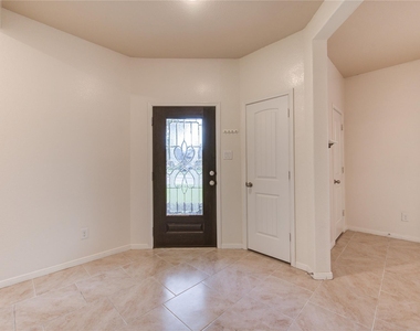 734 Mill Spring Court - Photo Thumbnail 11