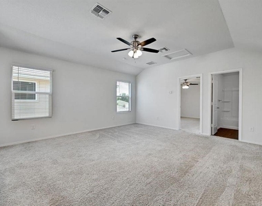3705 Conyers Ln - Photo Thumbnail 21