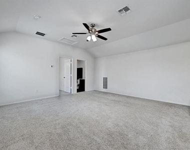 3705 Conyers Ln - Photo Thumbnail 19