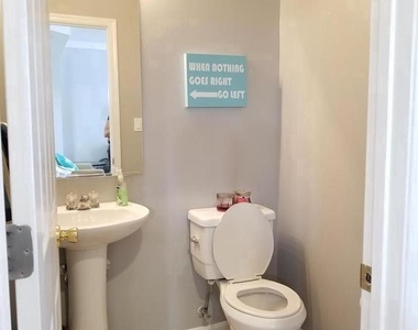 8234 Gunston Commons Way - Photo Thumbnail 11