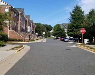 8234 Gunston Commons Way - Photo Thumbnail 1