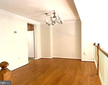 6268 Walkers Croft Way - Photo Thumbnail 4