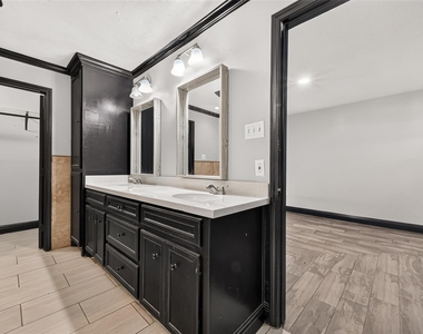 19326 Leafwood Lane - Photo Thumbnail 31
