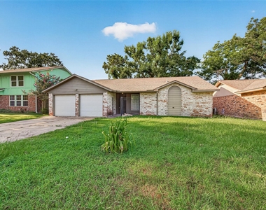 19326 Leafwood Lane - Photo Thumbnail 3