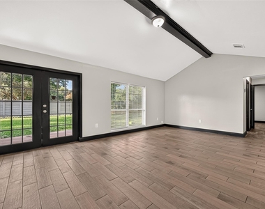 19326 Leafwood Lane - Photo Thumbnail 8
