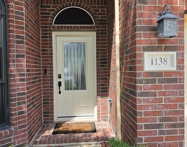 1138 Sussex Trail - Photo Thumbnail 1