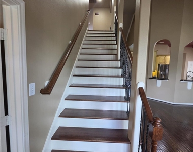 1138 Sussex Trail - Photo Thumbnail 16