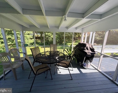 10802 Hunt Club Road - Photo Thumbnail 14