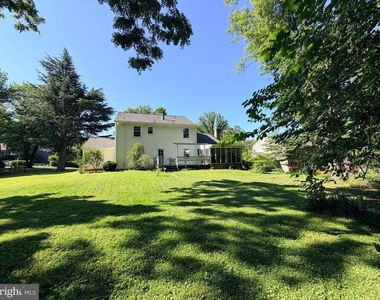 10802 Hunt Club Road - Photo Thumbnail 35