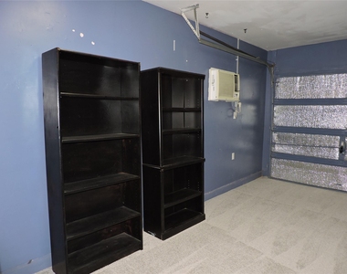 1625 Chippeway Ln - Photo Thumbnail 6