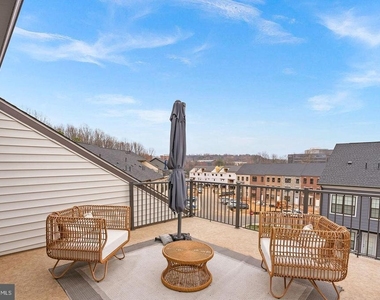 4422 Fair Lakes Court - Photo Thumbnail 46