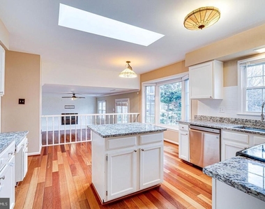 3022 Dower House Drive - Photo Thumbnail 17