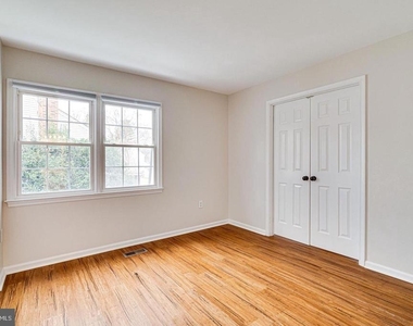 3022 Dower House Drive - Photo Thumbnail 30