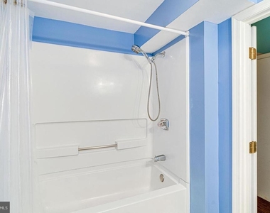 3022 Dower House Drive - Photo Thumbnail 40