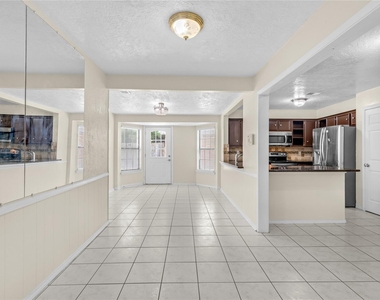 10606 Beckfield Drive - Photo Thumbnail 12