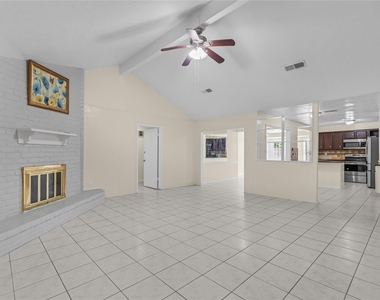 10606 Beckfield Drive - Photo Thumbnail 8