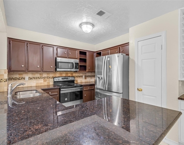 10606 Beckfield Drive - Photo Thumbnail 24