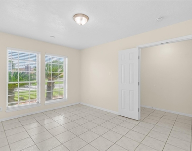 10606 Beckfield Drive - Photo Thumbnail 6