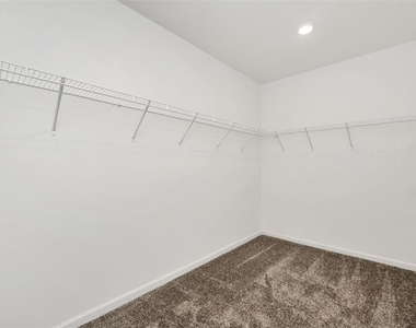 243 Hayley Street - Photo Thumbnail 17