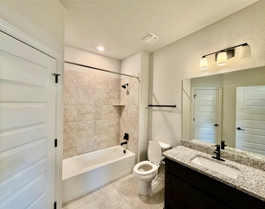 191 Goshen Dr - Photo Thumbnail 8