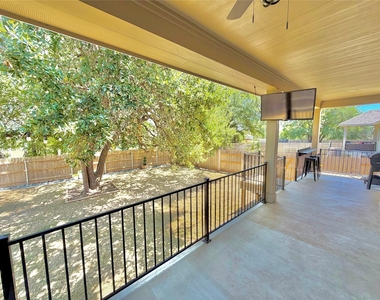 191 Goshen Dr - Photo Thumbnail 15