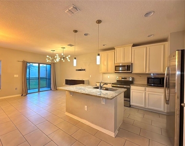 1031 Flowing Tide Drive - Photo Thumbnail 6