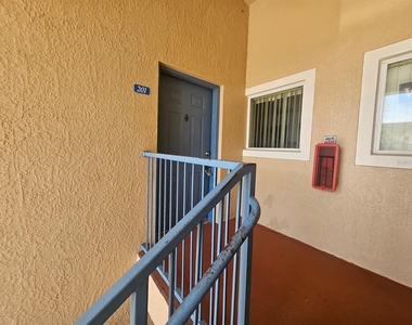 13216 Villa Vista Drive - Photo Thumbnail 2