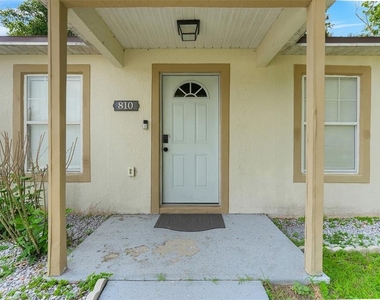 810 Valnera Court - Photo Thumbnail 5