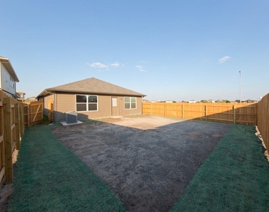 12117 Greywacke Dr - Photo Thumbnail 21