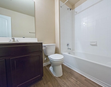 12117 Greywacke Dr - Photo Thumbnail 18