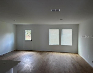 2416 Bevel Lane - Photo Thumbnail 7