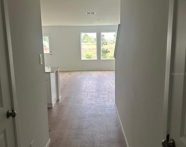 2416 Bevel Lane - Photo Thumbnail 4